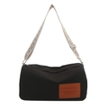 Zwarte nylon crossbody tas met geometrische brede riem en modieus leren label erop - Zwart