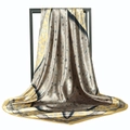 Foulard in seta satinata 90cm con stampa leopardata e catene oro e grigio su supporto - 90x90cm / Leopardo Giallo Limone