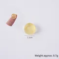 Modèle de légume miniature en résine jaune pour maison de poupée DIY, 1,1 cm de diamètre - Radis Jaune Pâle de 1,1 cm