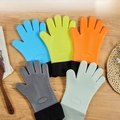 Set di guanti da forno in silicone colorati con superficie antiscivolo in 5 colori - Stile F Cinque dita Lungo