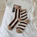 Klassische gestreifte Socken aus Baumwollmischung in Dunkelbraun und Beige - Einheitsgröße / Weiß Braun Gestreift