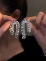 Elegantes pendientes largos curvos de plata con pavé de cristales para mujer - 1# Estilo Curvado Con Diamantes Completos Plateado (HE3995)