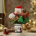 Pluche kerstboeket met kerstman, rendier en sneeuwpop poppen in een decoratieve geschenkemmer - Stijl 2