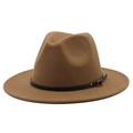 Dettaglio del cappello fedora in feltro di lana marrone con cinturino in pelle nera - Regolabile / Caffè Chiaro