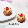Mini torta in resina 1,5x1,3cm con bacche rosse per decorazione casa delle bambole - Fragola a Foglia Verde Gialla