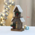 Verlicht kersthuisje van 33cm hout met sneeuwdak en warme LED voor feestelijke decoratie - B4288 (Hoogte 33cm)