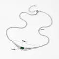 Collana a catena serpente d'argento con pendente in pietra ovale verde e design - Base Argento Pietra Verde