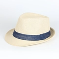 Dettaglio del cappello fedora in paglia color crema con nastro decorativo blu navy - Beige (Banda Blu Navy)