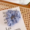 Chouchou à carreaux bleus et blancs avec dentelle sur une carte décorative vintage - Chouchou à Carreaux Bleu