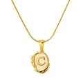 Collar de acero bañado en oro 18K con colgante de nácar y letra C textura lava - Letra C (S-P035-C)
