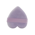 Violetter herzförmiger Puderquast aus Samt mit Satinband für sanftes Make-up-Setting - Lila