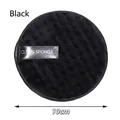 Black waffle texture cleansing sponge with 10cm diameter and a clean finger strap - 10cm / Black