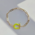 Golden paperclip chain bracelet with a vibrant yellow enamel horseshoe buckle - Yellow