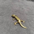 Vintage bronze lizard figurine crafted from solid brass for desk and office decor - Large Gecko