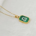 Halskette mit 18K Goldbeschichtung, grünem Malachit-Anhänger und Waage-Sternzeichen - Waage