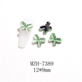 3D Schmetterling Nagelkunst aus grünem Katzenauge mit Silberkante, 12x9mm Größe MZH-7389 - Silberrand Dunkelgrün Katzenauge Schmetterling (MZH-7389)