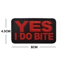 8x4.5cm Taktischer Patch mit roter YES I DO BITE Stickerei auf schwarzem Grund - YES I DO BITE / Schwarz mit roten Buchstaben