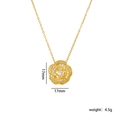 Collana con ciondolo a fiore di camelia dorata 17mm con zirconi in acciaio titanio - Camelia / Oro