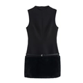 Elegante mouwloze zwarte mini-jurk met imitatiebont aan de zoom en een chique riem - XS / Zwart