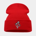 Dettaglio di un berretto in maglia rosso con ricamo a fungo bianco e risvolto classico - Taglia unica / Rosso