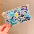 Élastiques à cheveux bleus et violets dans une pochette zippée ornée d'une marguerite - Lot de 50 / Bleu