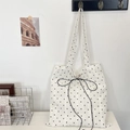 Borsa tote in tela bianca con stampa a cuori e fiocco nero a doppia tracolla - Nero