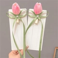 Fermaglio per capelli a tulipano in velluto rosa con lunghi nastri di seta verde - Fermaglio per capelli con doppio nastro a tulipano rosa