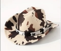 Cappello da cowboy in pelle scamosciata con classico motivo a macchie di mucca - M (56-58cm) / Stile Classico Stampa Mucca (14) / Stampa mucca