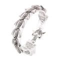 Bracciale vintage in acciaio inossidabile argento con incisioni di foglie su un supporto - Stile Foglia Intagliata Vintage (KB63668-BD)