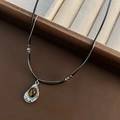 Collier double couche rétro avec pierre œil de tigre brune et pendentif argenté - Collier Géométrique en Acier Inoxydable (05-G19) / Argenté