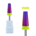 Detalle macro de la fresa para uñas 5 en 1 arcoíris con textura de dientes finos - Broca para Uñas Aurora 01 (gj0632-01)