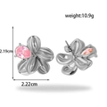 Orecchini a fiore in argento con gemma rosa a goccia e chiusura a farfalla sicura - Argento + Zirconia Rosa