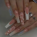 Lange Coffin-Nägel mit rosa Verlauf, Glitzer, weißen Herzen und Strass-Dekoration - BW13-Nude Pink Verlauf Herz Glitzer Kristall