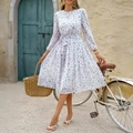 Robe longue bohème blanche à imprimé fleuri violet avec ceinture à nouer - XS / Base Blanche Motif Floral Violet