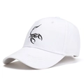 Berretto da baseball in cotone bianco con ricamo a scorpione nero per il sole - Taglia unica / Bianco