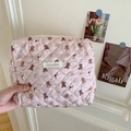 Beauty case trapuntato rosa con stampa di orsetti carini e chiusura a zip sicura - Zoo Marrone Trapuntato