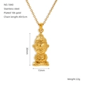 Collana in acciaio inossidabile placcato oro 18K con pendente Sun Wukong seduto - Stile Versione Q Monkey King Seduto (ZN1837G)