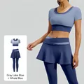 Ensemble de yoga bicolore gris et bleu avec haut court et legging deux-en-un - S / Haut Et Bas / Bleu Lac + Bleu Baleine