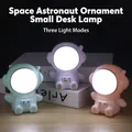Lampes de bureau LED astronaute en vert menthe, blanc et rose pour enfants - Style Veilleuse Spaceman