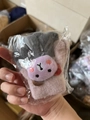 Gestrickte Babyhandschuhe in Rosa und Grau mit Tierdesign in Klarsichtverpackung - Einheitsgröße (Empfohlen 0-3 Jahre) / Graugrüner Bär
