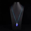Collar navideño LED con colgante de bombilla azul brillante en cordón azul - Collar de cordón azul