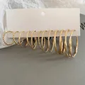Set van 6 paar minimalistische gouden oorringen met gedraaide en gehamerde texturen op kaart - 6 paren set / 1# Goud