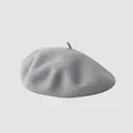 Classic gray wool beret with rounded top and stalk detail in a minimalist design - M (56-58cm) / Light Gray