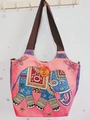 Rosa Canvas-Tasche mit Elefantenstickerei, braunem Gurt und großem Holzknopf - Stil 19-Rosa Elefant Schmetterling