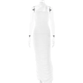 Vue détaillée d'une robe longue blanche moulante à dos nu avec textures plissées - S / Blanc