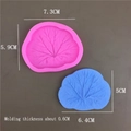Stampo in silicone foglia di loto con campione blu per decorazione in pasta - Foglia di Loto Media
