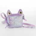 Detalle del bordado en bolso de gato con lentejuelas moradas y orejas 3D de relieve - Estilo de lentejuelas / Violeta Claro