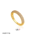 Dettaglio anello pavé placcato oro 18k taglia US 7 con tre file di zirconi scintillanti - US 7 / Oro 18K