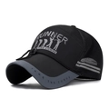Runner Outdoor-Netzkappe in Schwarz und Dunkelgrau mit verstellbarem Windschutzkordel - Verstellbar / Schwarz