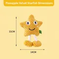 Seestern Hundespielzeug aus strukturiertem Ananas-Fleece-Plüschmaterial 21cm Größe - Bäckerei Brot Spielzeug / Gelber Seestern